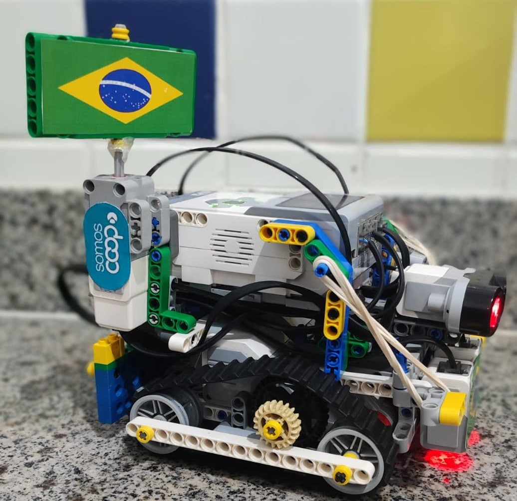 Cooperativa educacional de Atalaia participa da etapa estadual da Olimpíada Brasileira de Robótica